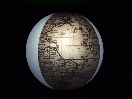 historische Weltkarte auf Omni Globe